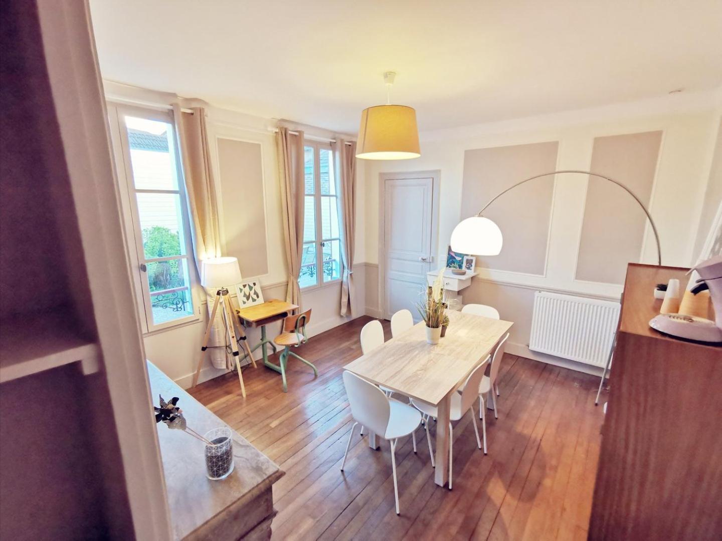 Maison Vanier - Duplex - Centre-ville - Mon Groom